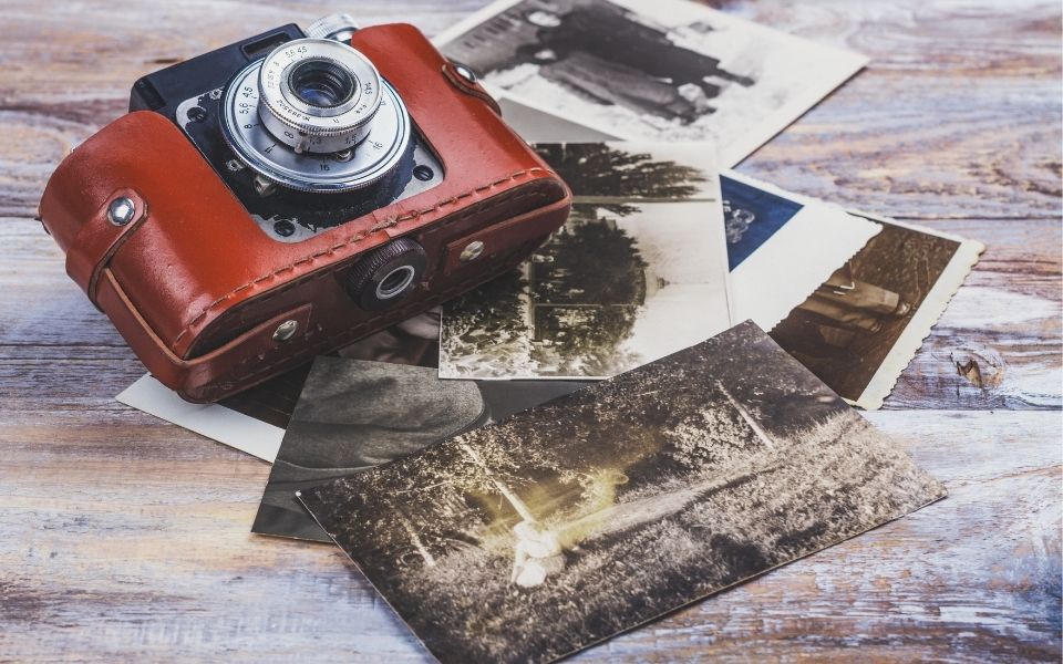 Vontage camera & old photographs